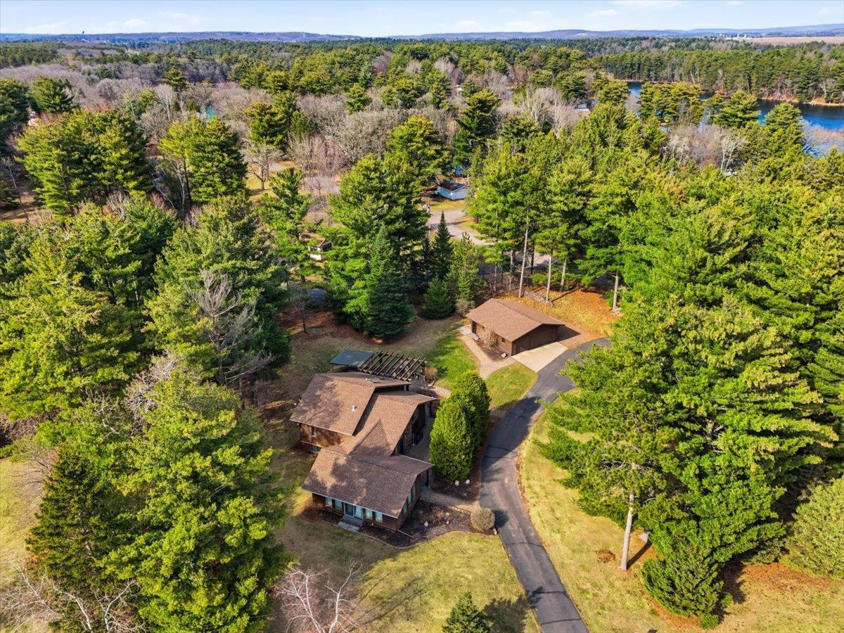 Mature trees and nature views!