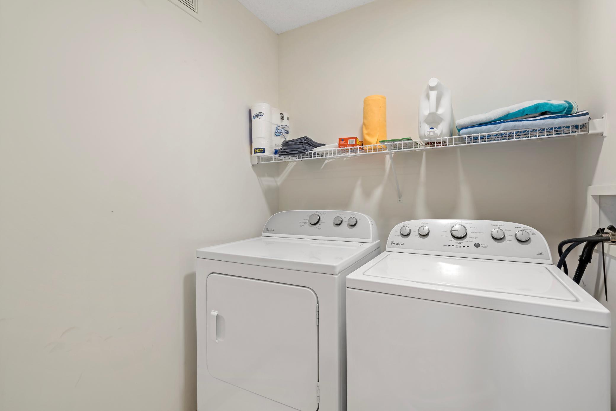 Upper Full Washer/Dryer
