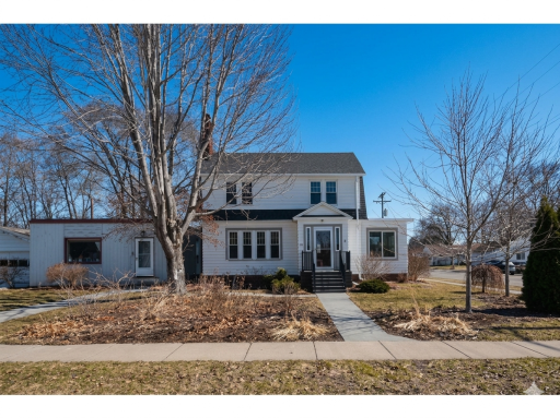 621 1st Avenue SE, Pine Island, MN 55963