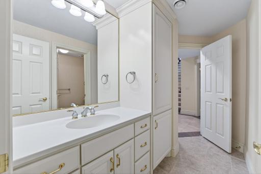 11125 Alameda Avenue, Inver Grove Heights, MN 55077
