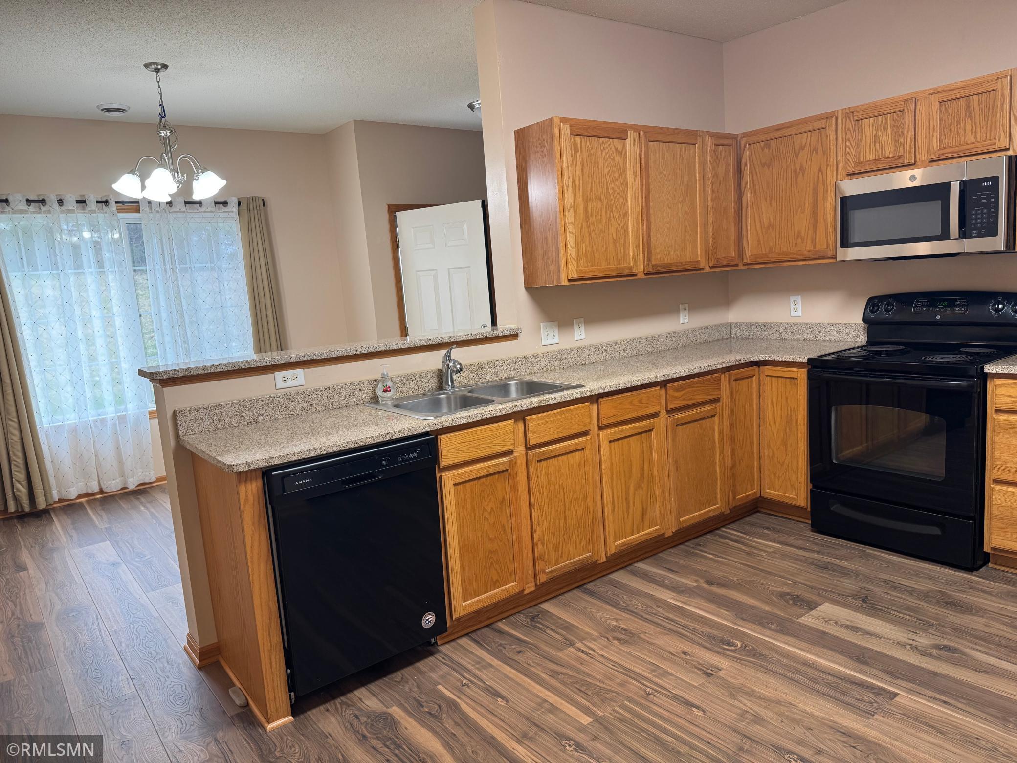 8010 Stratford Cir S Shakopee MN