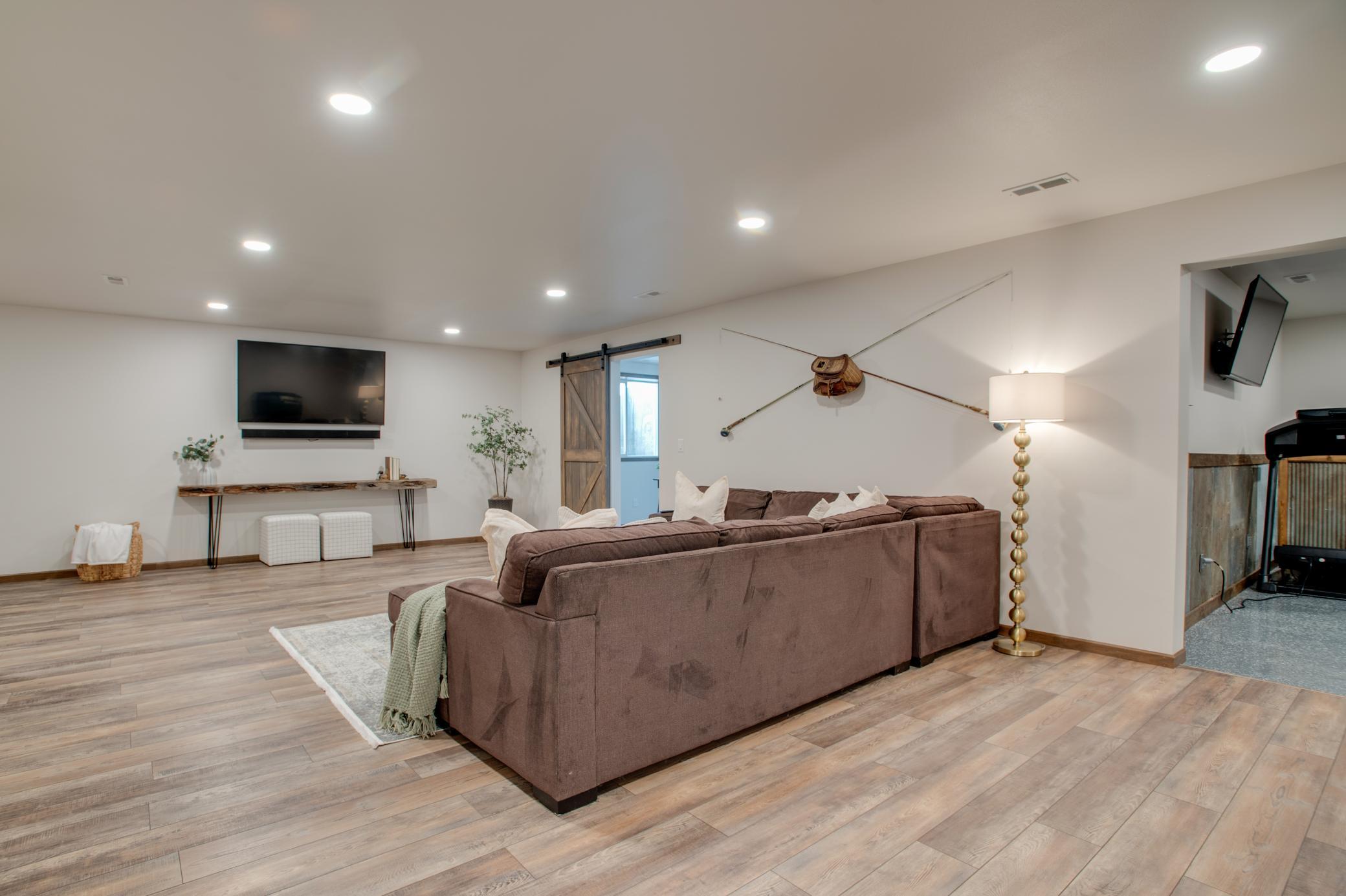 4752_38th_AVE_N-50.jpg