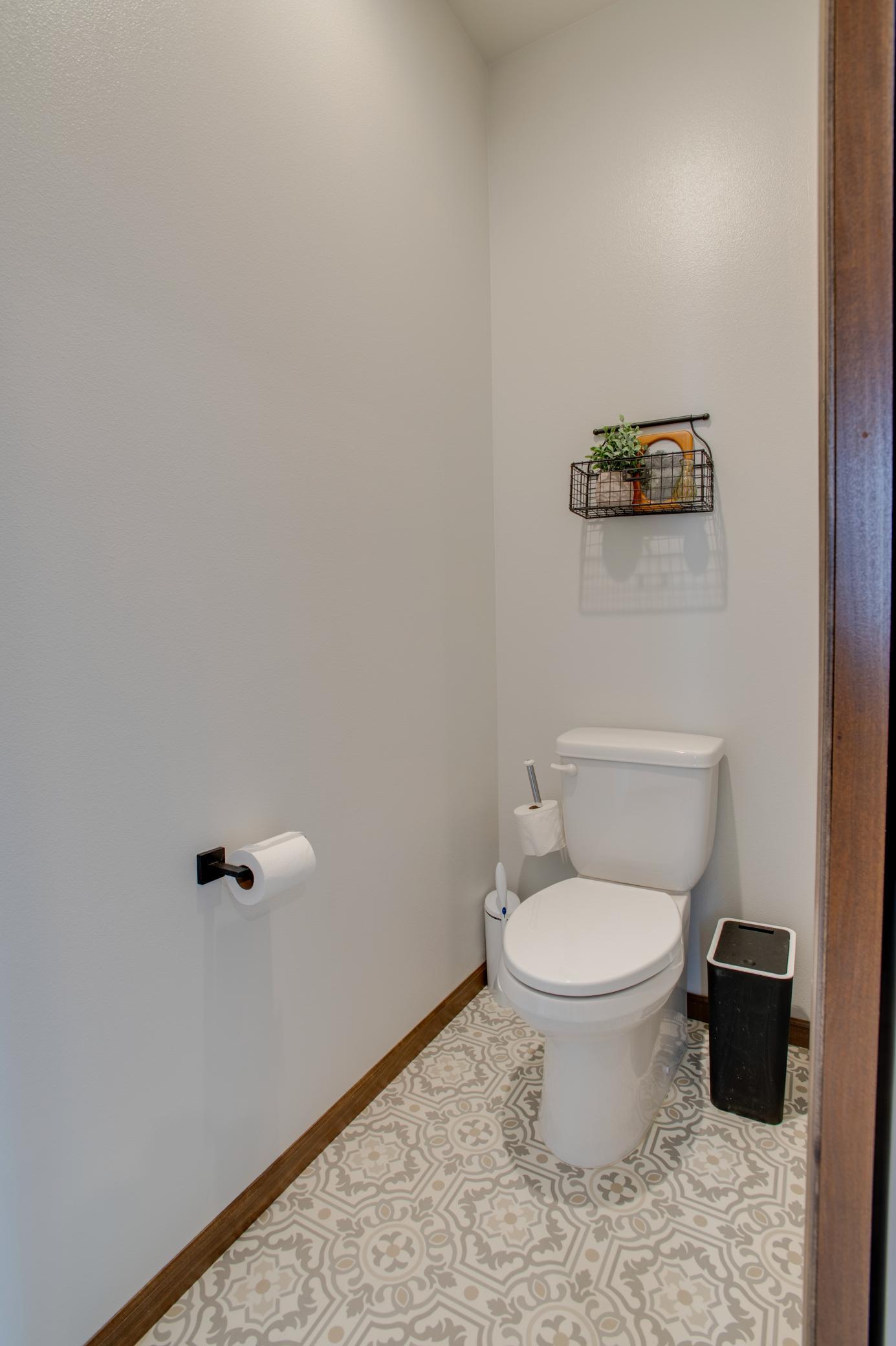 4752_38th_AVE_N-40.jpg