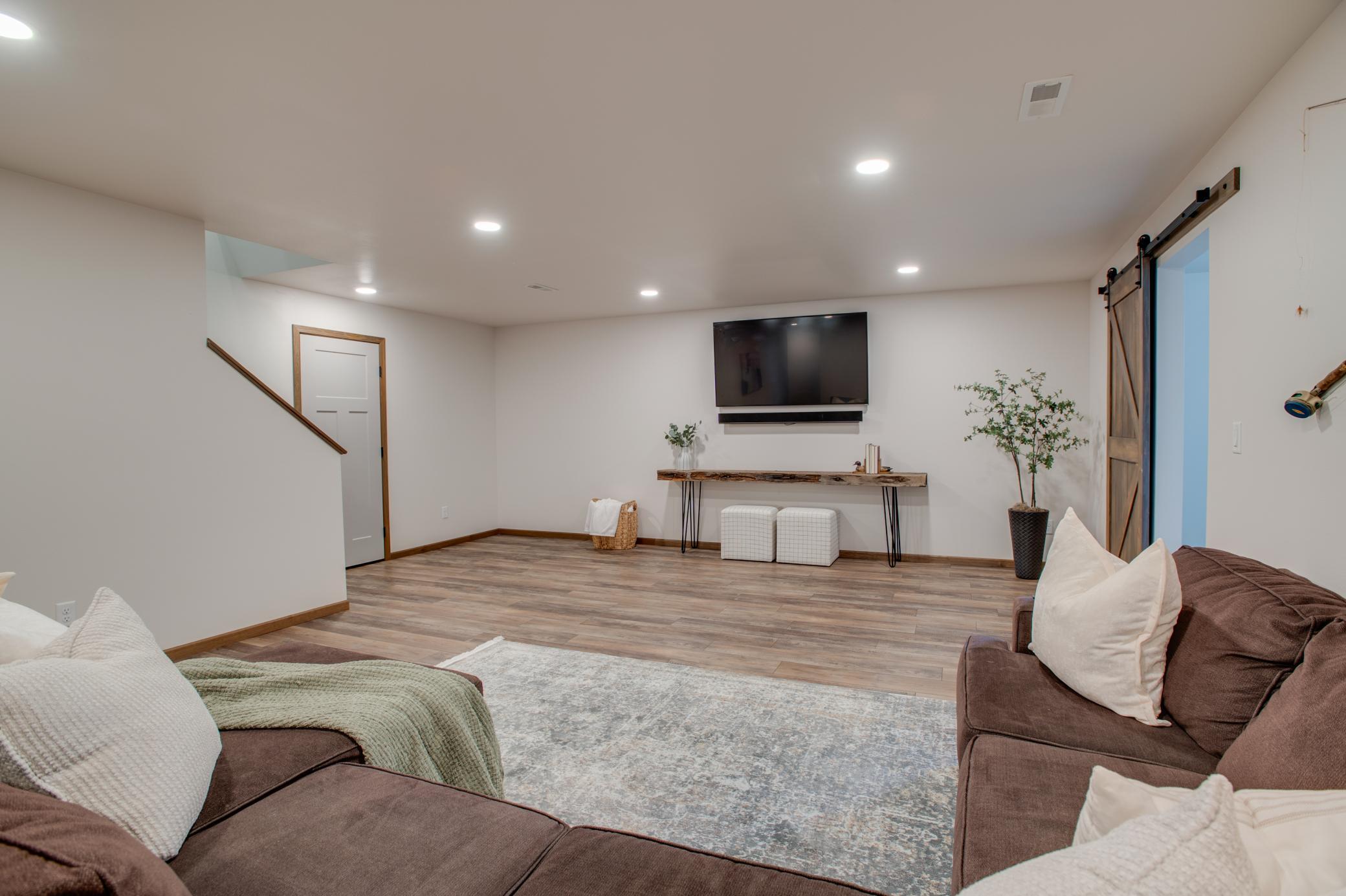 4752_38th_AVE_N-51.jpg