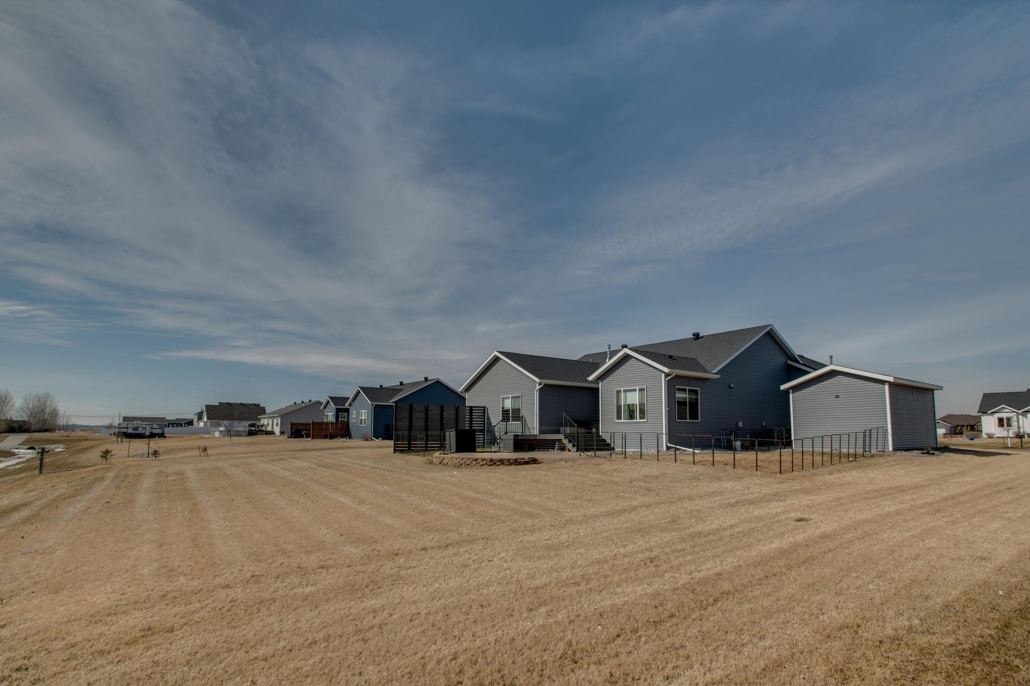 4752_38th_AVE_N-83.jpg