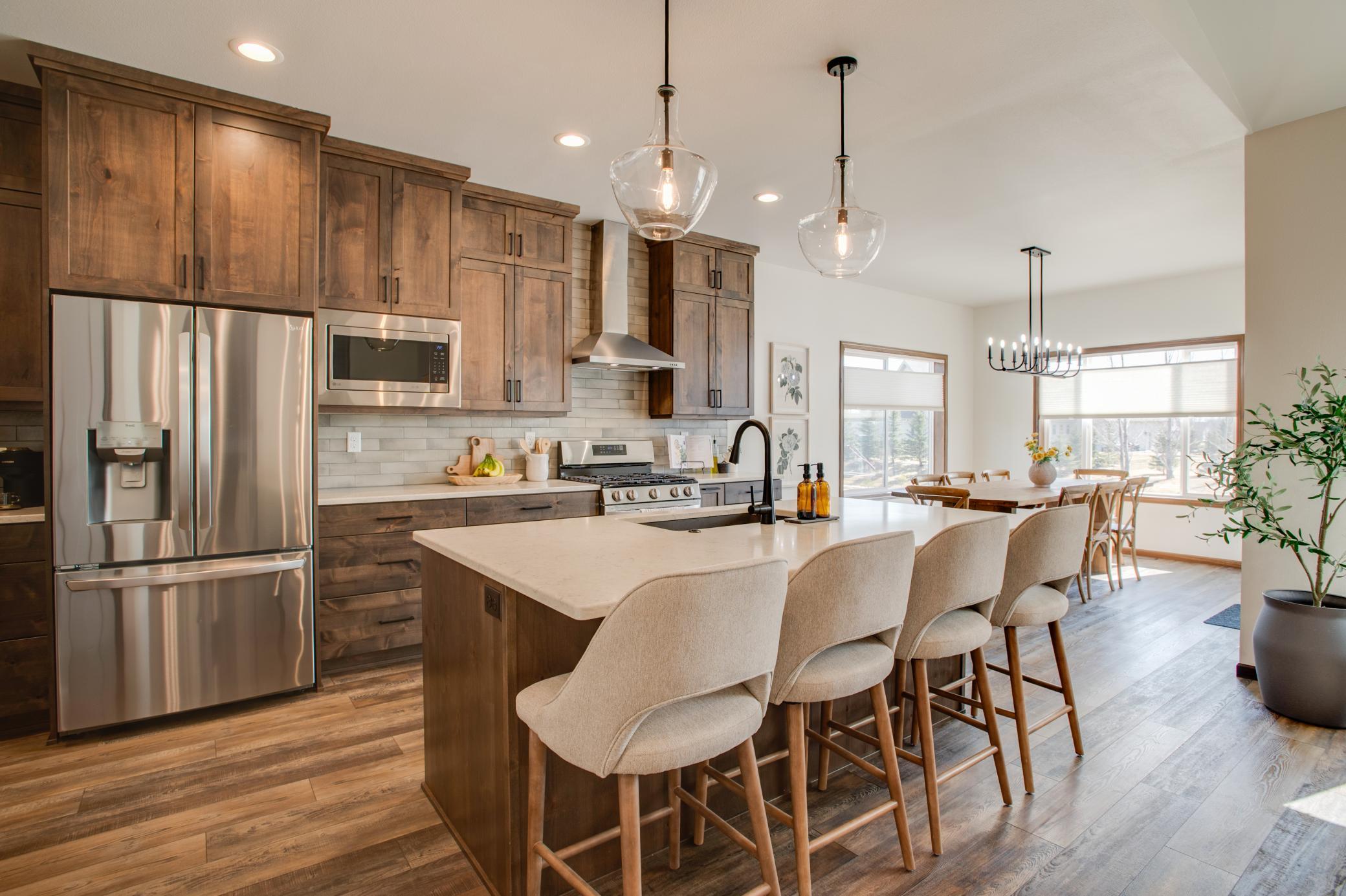 4752_38th_AVE_N-16.jpg