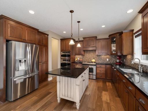 6035 Quantico Lane N, Plymouth, MN 55446