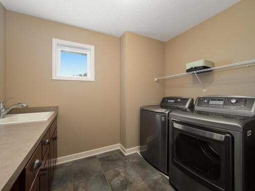 6035 Quantico Lane N, Plymouth, MN 55446