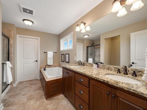 6035 Quantico Lane N, Plymouth, MN 55446