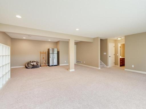 6035 Quantico Lane N, Plymouth, MN 55446