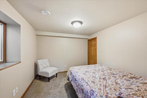 1234 Mill Creek Circle, Saint Cloud, MN 56303