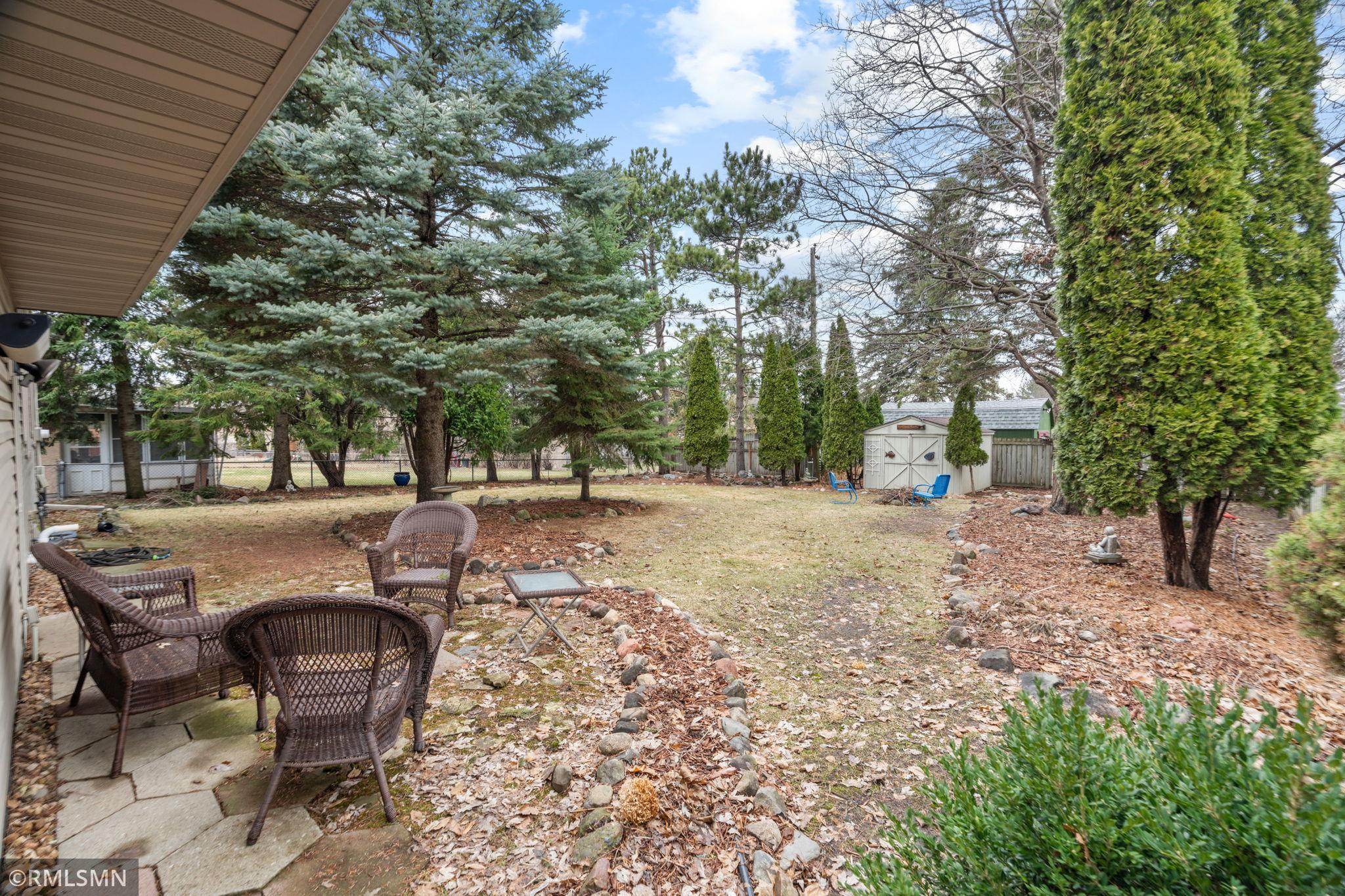 5-web-or-mls-2245 Maple Ln E-5.jpg