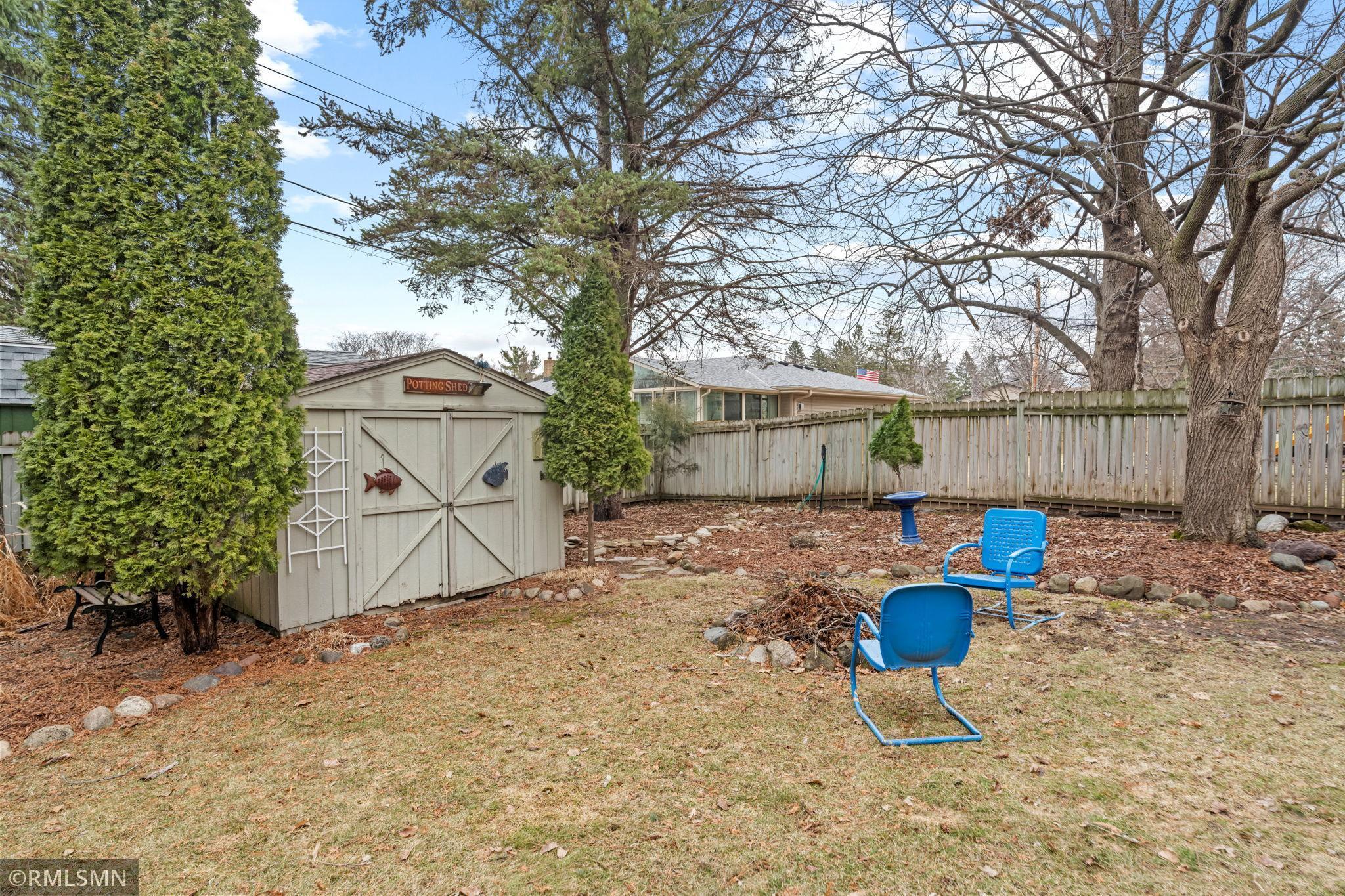 7-web-or-mls-2245 Maple Ln E-7.jpg