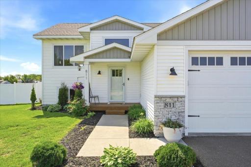 811 Brady Lane, New Richmond, WI 54017