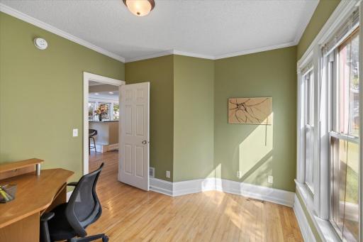 1001 26th Avenue NE, Minneapolis, MN 55418