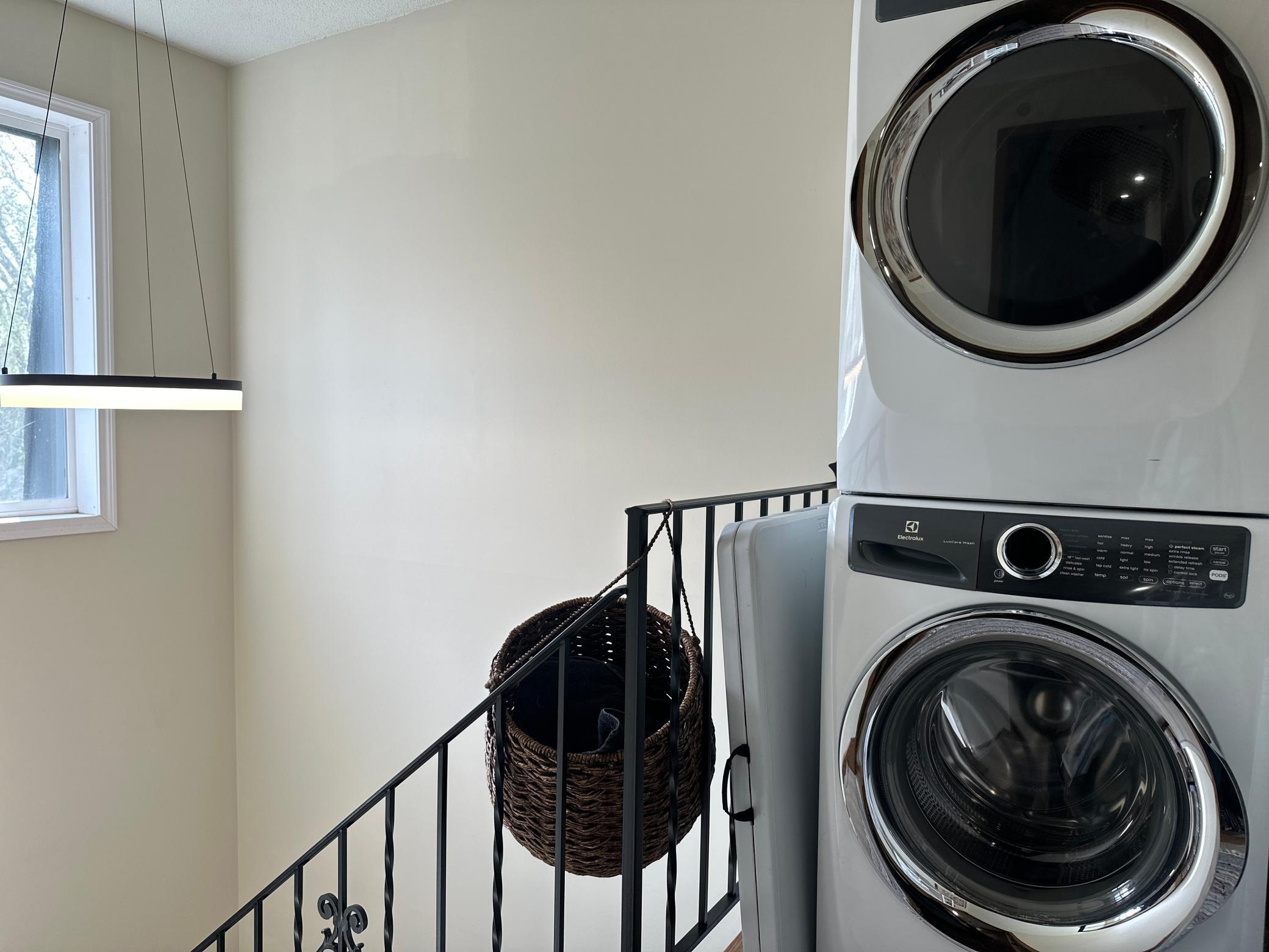 Upper Level Laundry.JPG