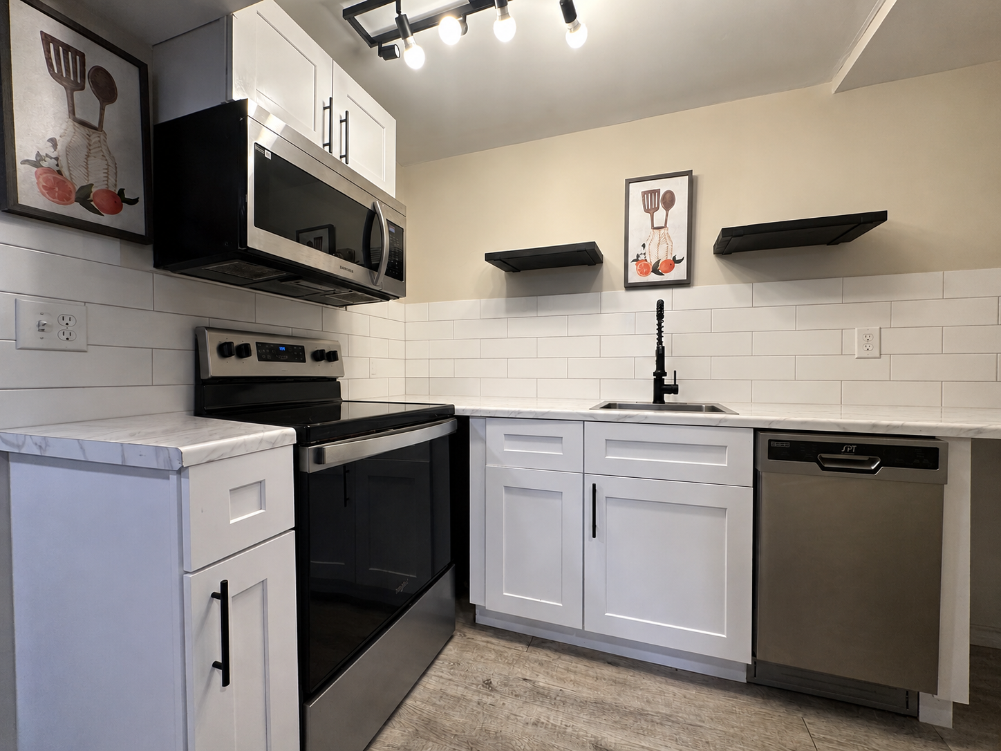 Lower Level Kitchen.png