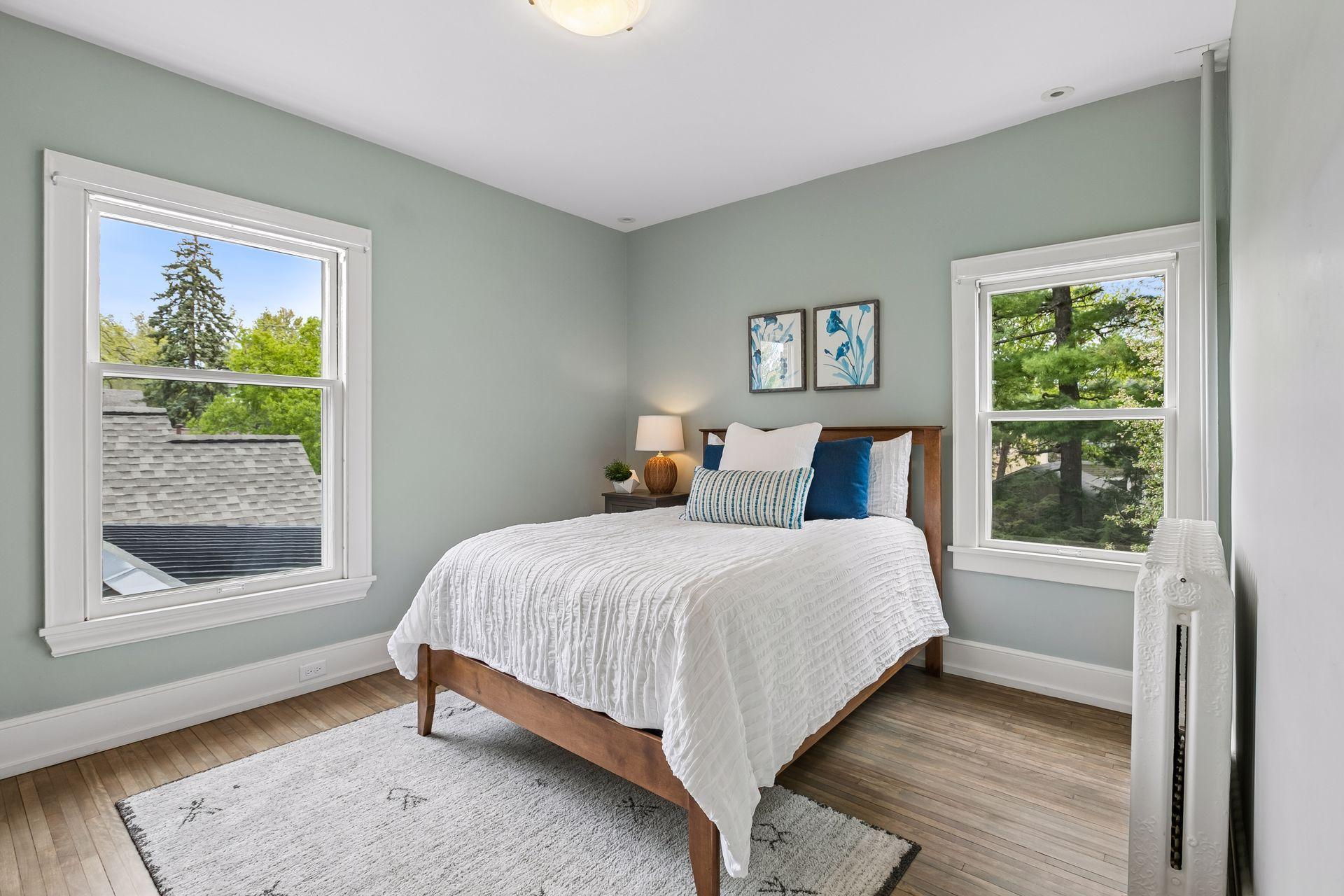 2nd bedroom. This level has 3 bedrooms.