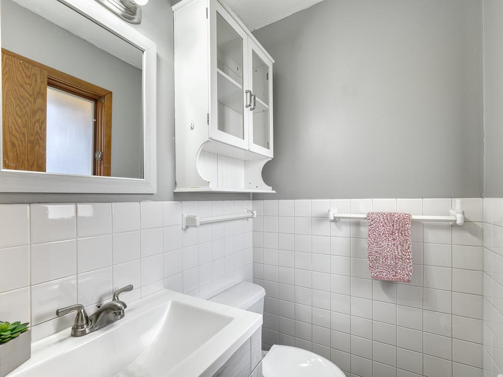 17 - Primary Bedroom Powder Room.jpg