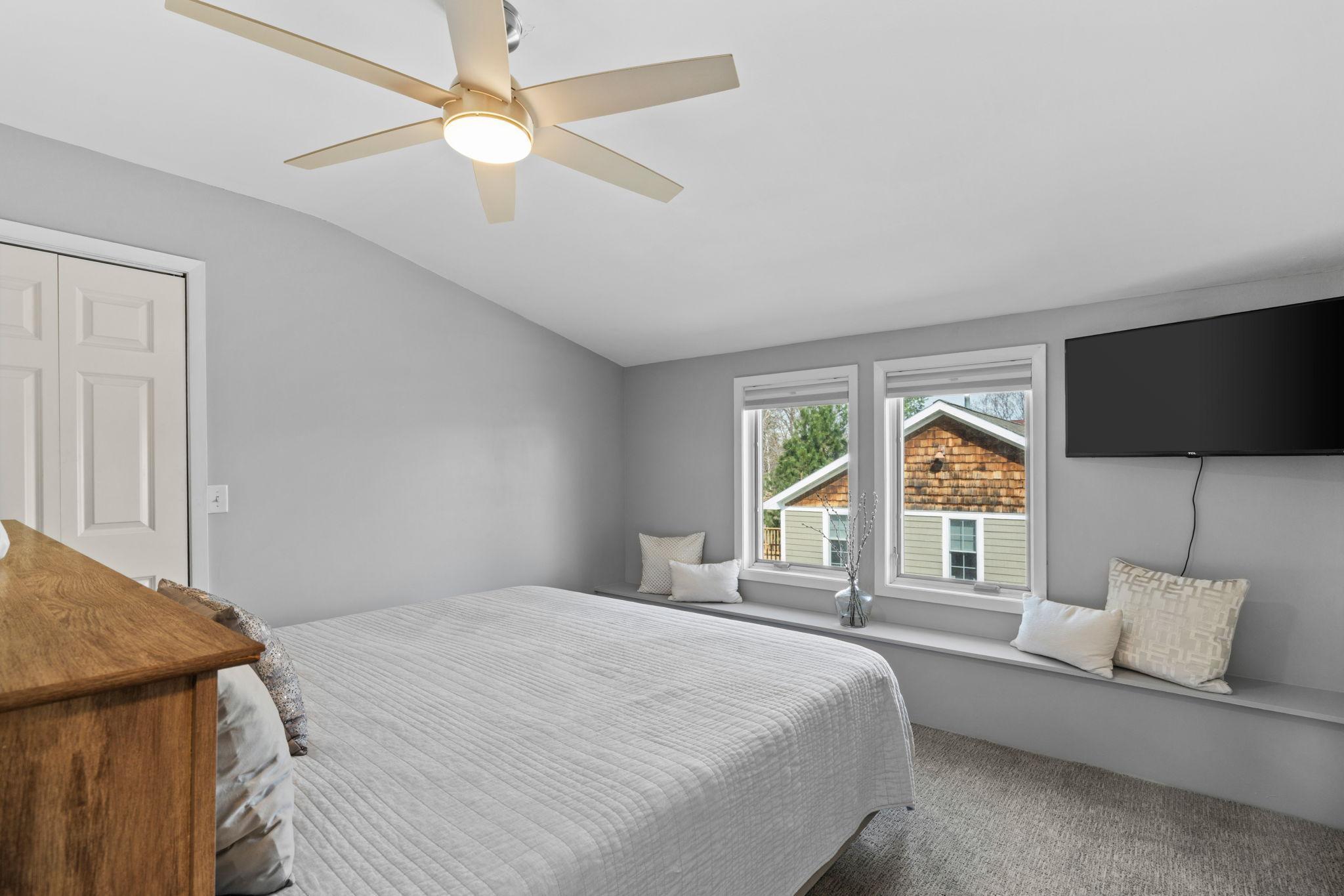 Upper level primary bedroom