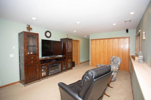 601 Sterling Street S, Saint Paul, MN 55119