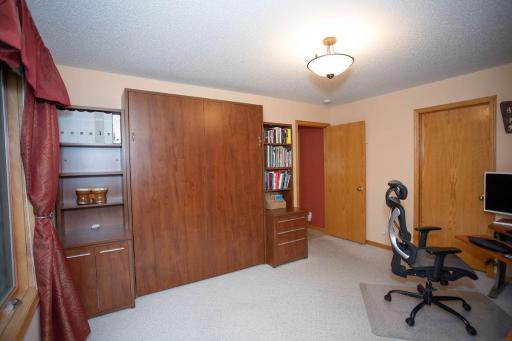 601 Sterling Street S, Saint Paul, MN 55119