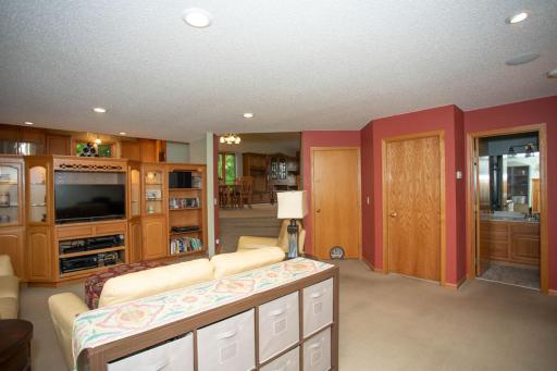601 Sterling Street S, Saint Paul, MN 55119