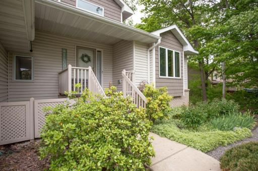 601 Sterling Street S, Saint Paul, MN 55119