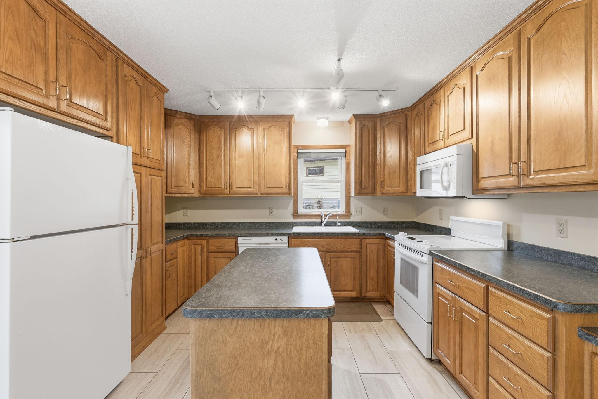 Pull out drawers in kitchen