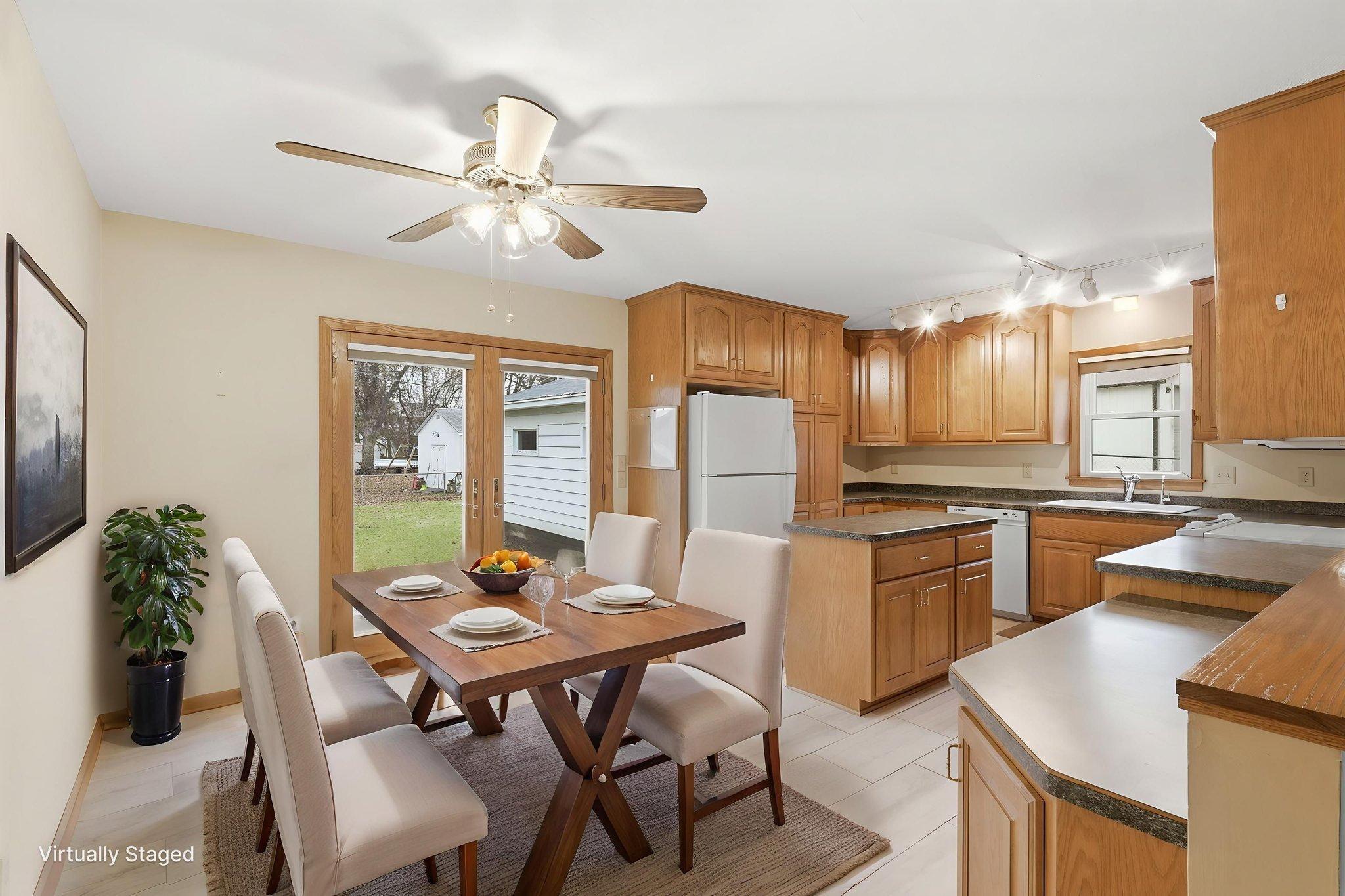 Dining Room Virtually Staged