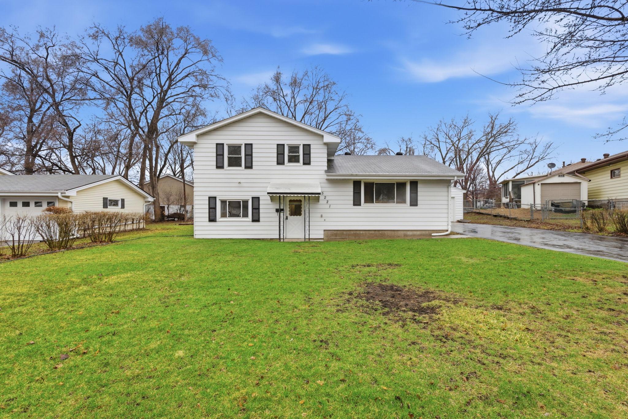 Exterior Front Photo