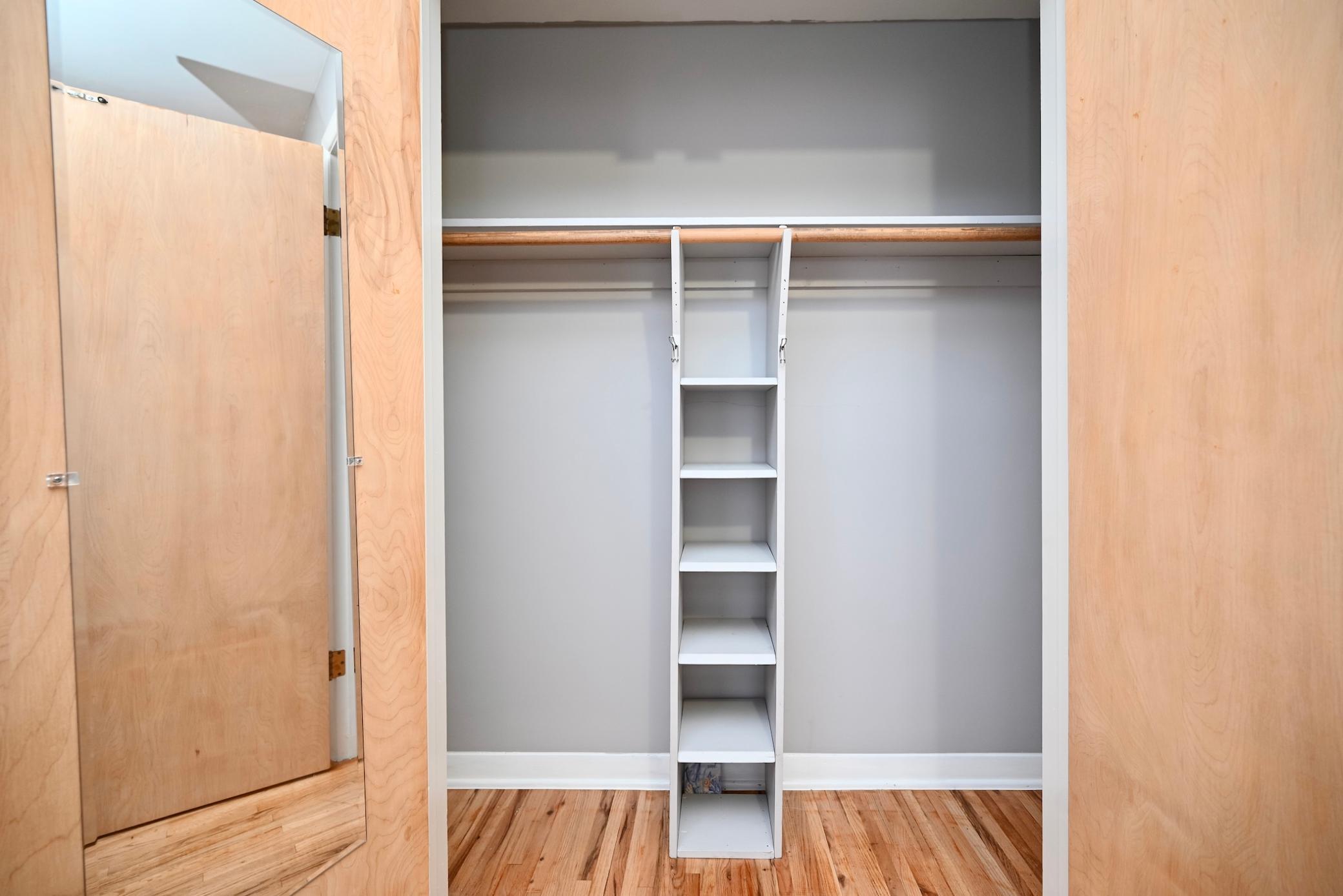 10 Primary Closet.jpg
