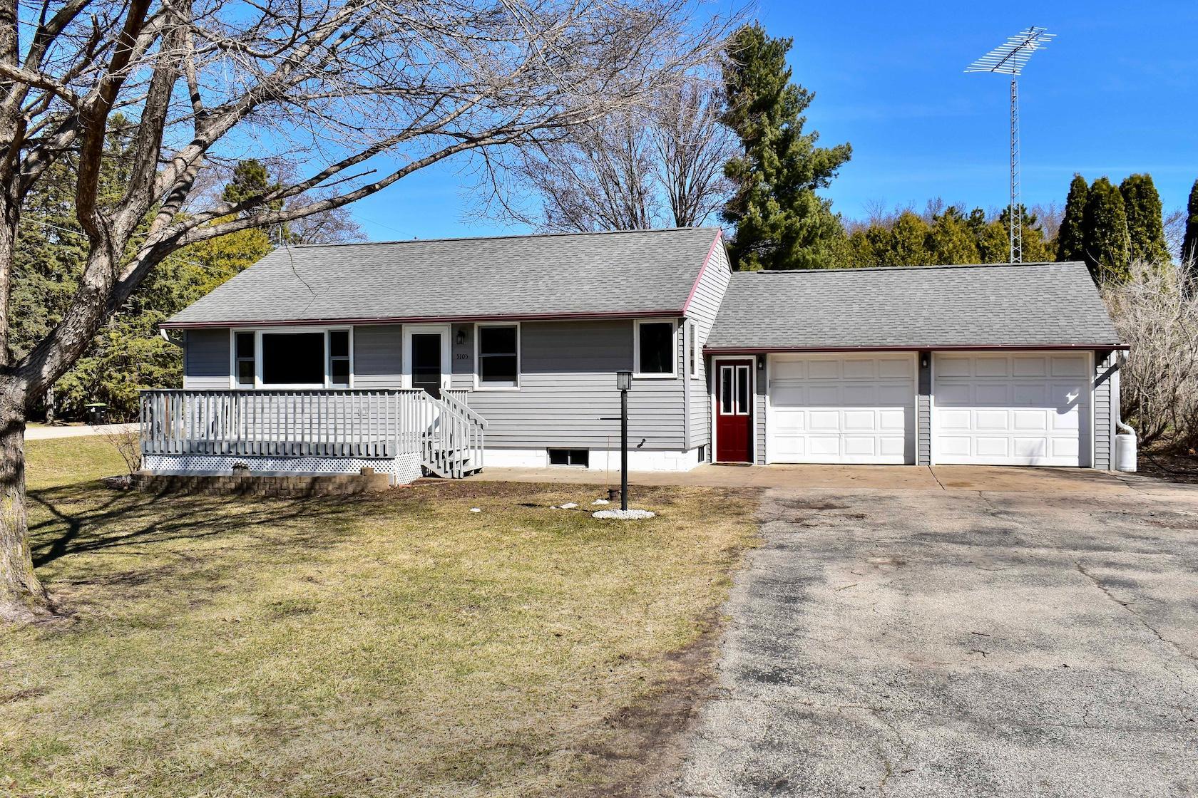 1 Front & Garage.jpg