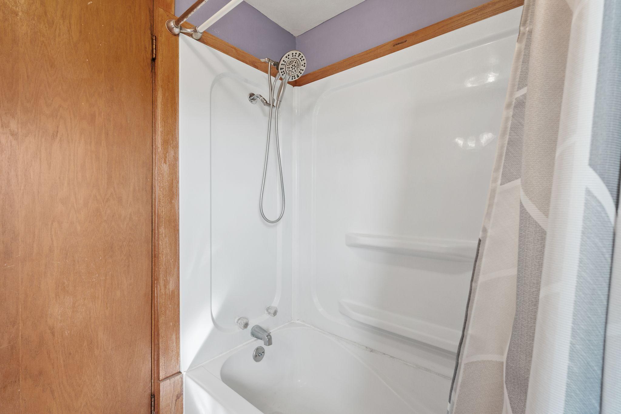 72-web-or-mls-1780 180th St-72.jpg