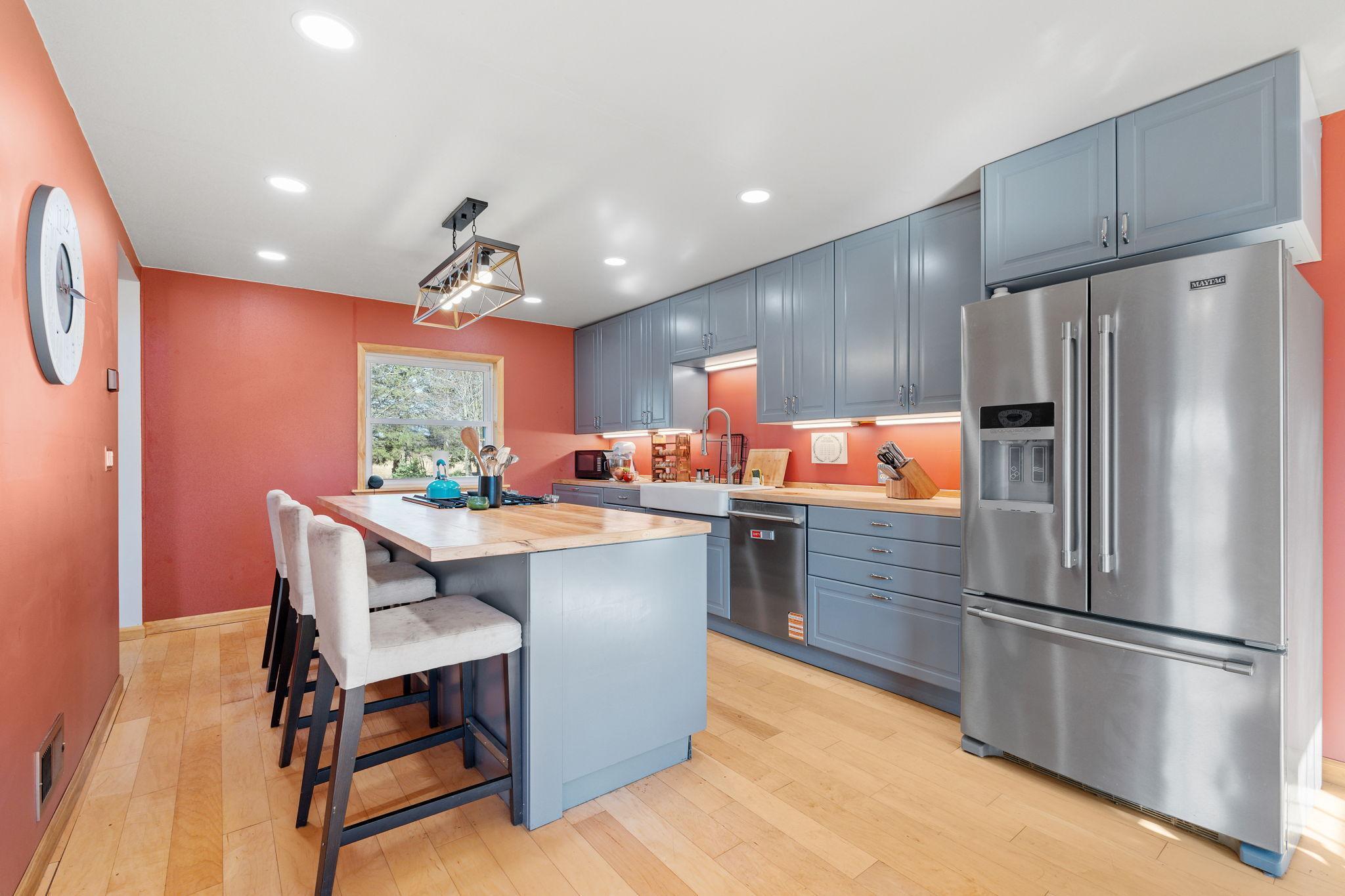 52-web-or-mls-1780 180th St-52.jpg