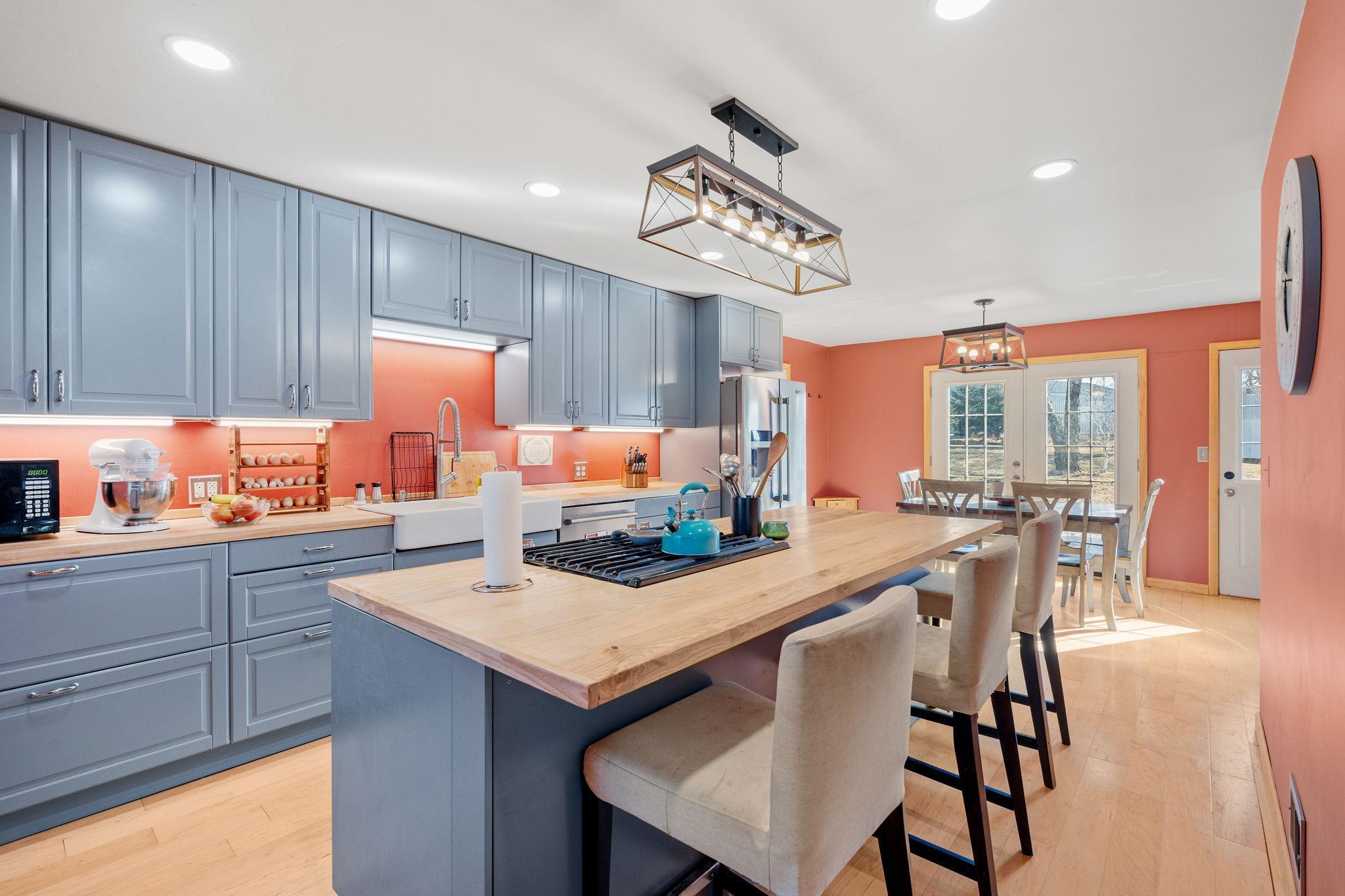 51-web-or-mls-1780 180th St-51.jpg