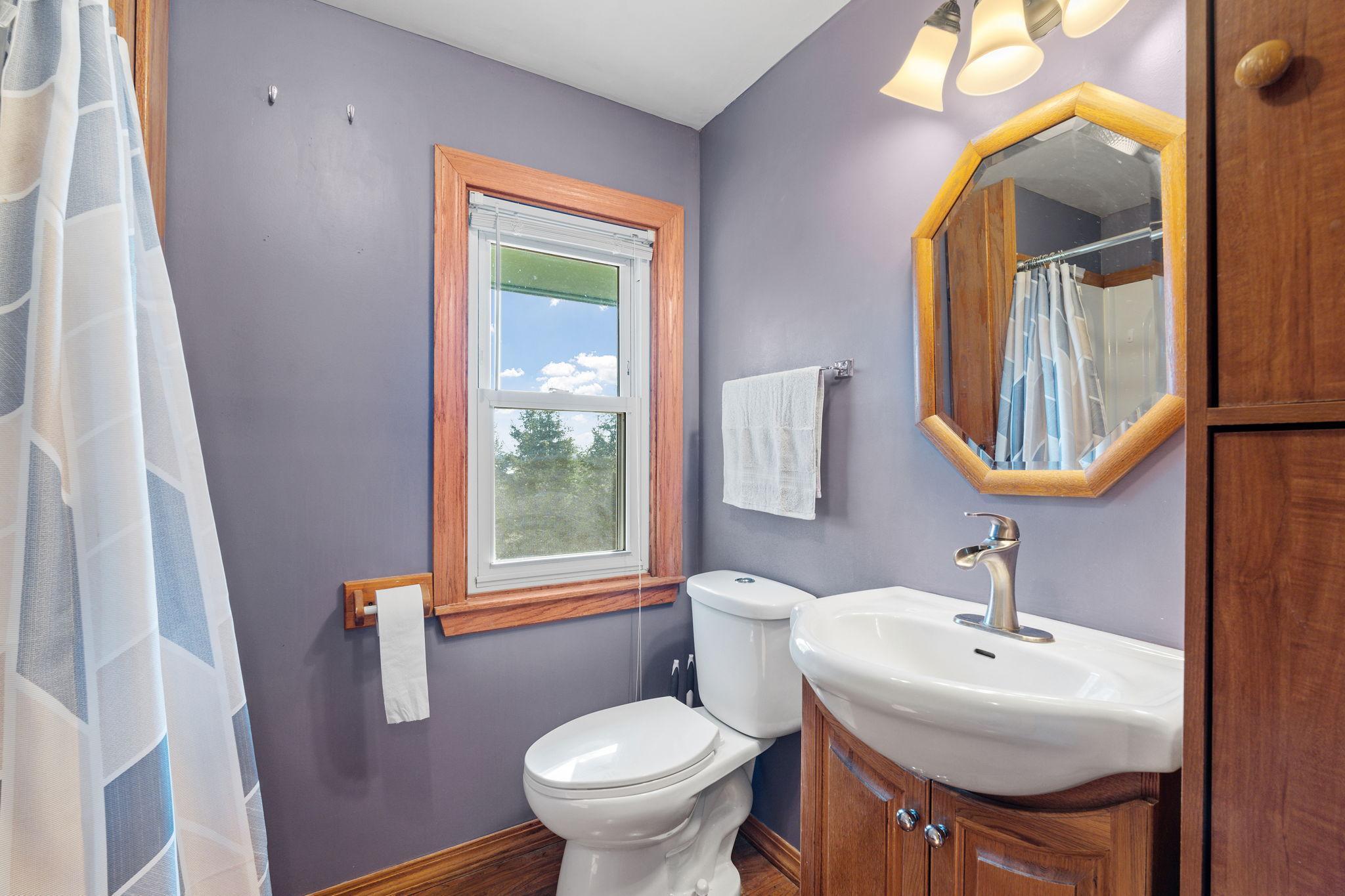 71-web-or-mls-1780 180th St-71.jpg