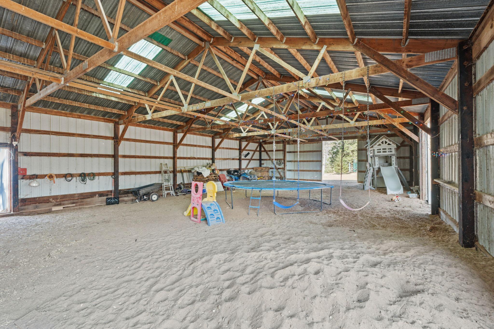 24-web-or-mls-1780 180th St-24.jpg