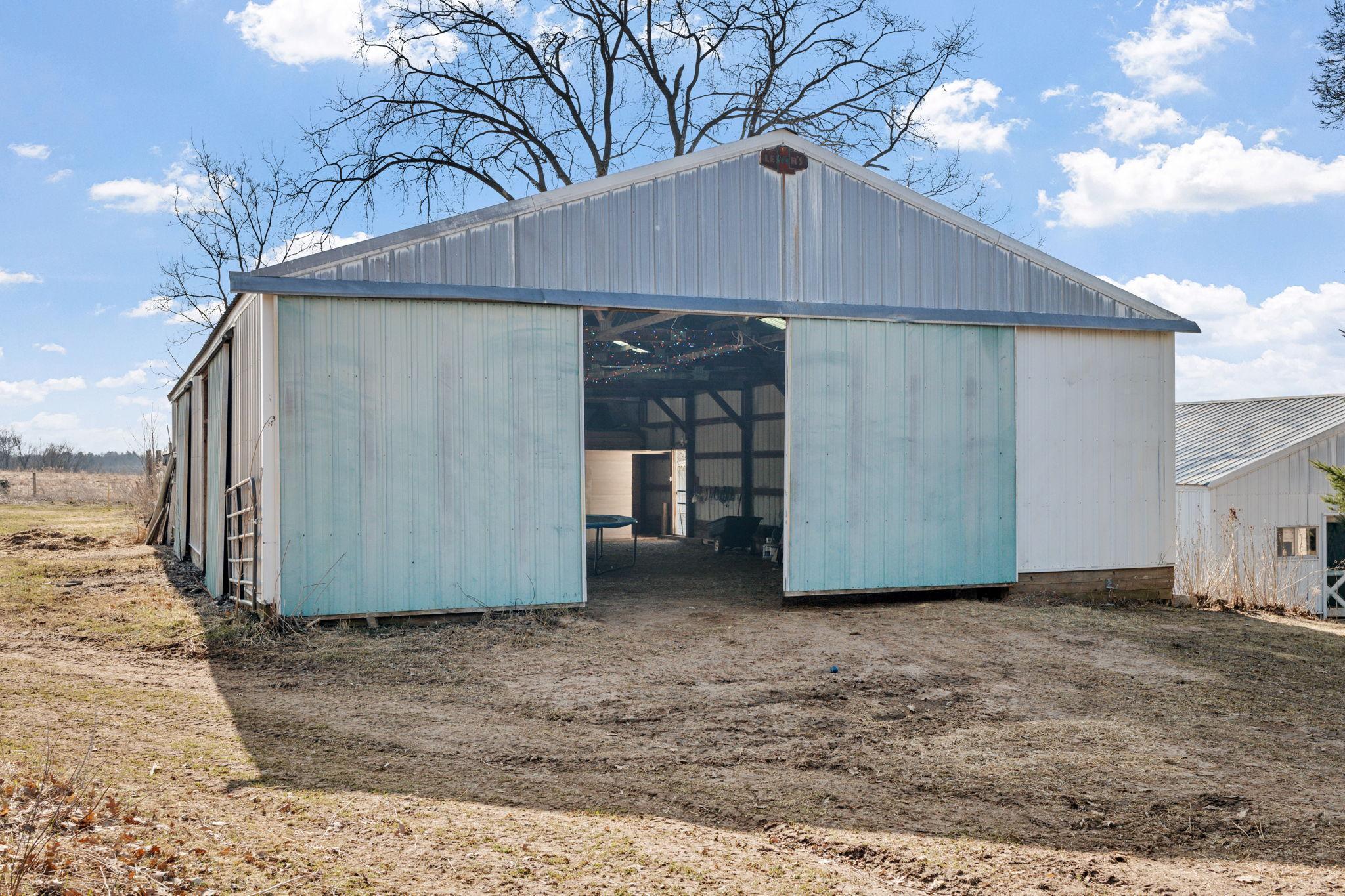 20-web-or-mls-1780 180th St-20.jpg