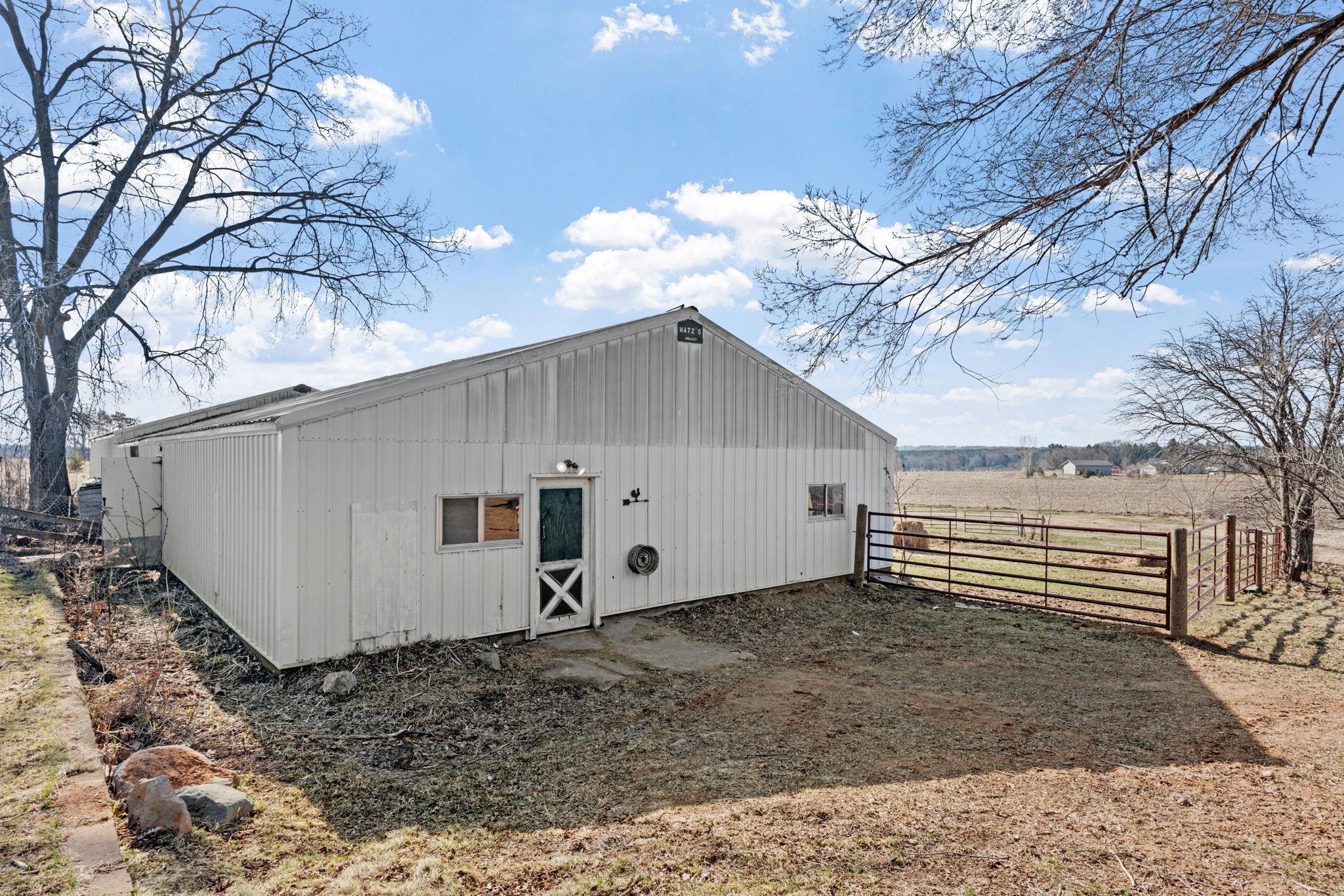 26-web-or-mls-1780 180th St-26.jpg