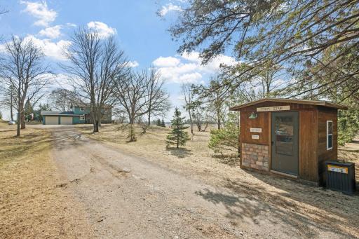 1-web-or-mls-1780 180th St-1.jpg