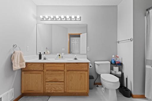 7395 Derby Lane, Shakopee, MN 55379