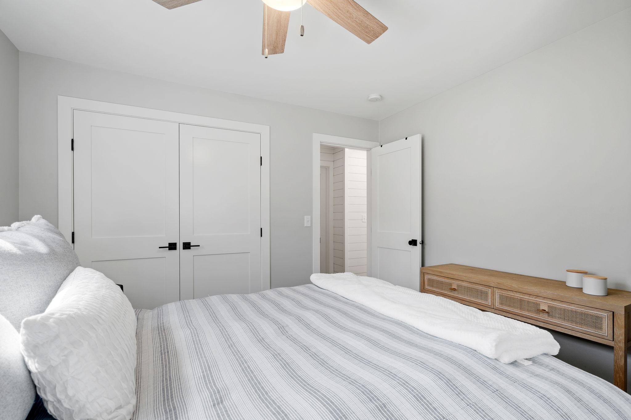 54-web-or-mls-3393 Crystal Bay-54.jpg