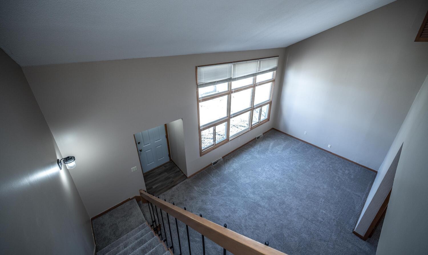 910 9th St Farmington MN 55024-large-018-014-Upper Landing-1500x894-72dpi.jpg