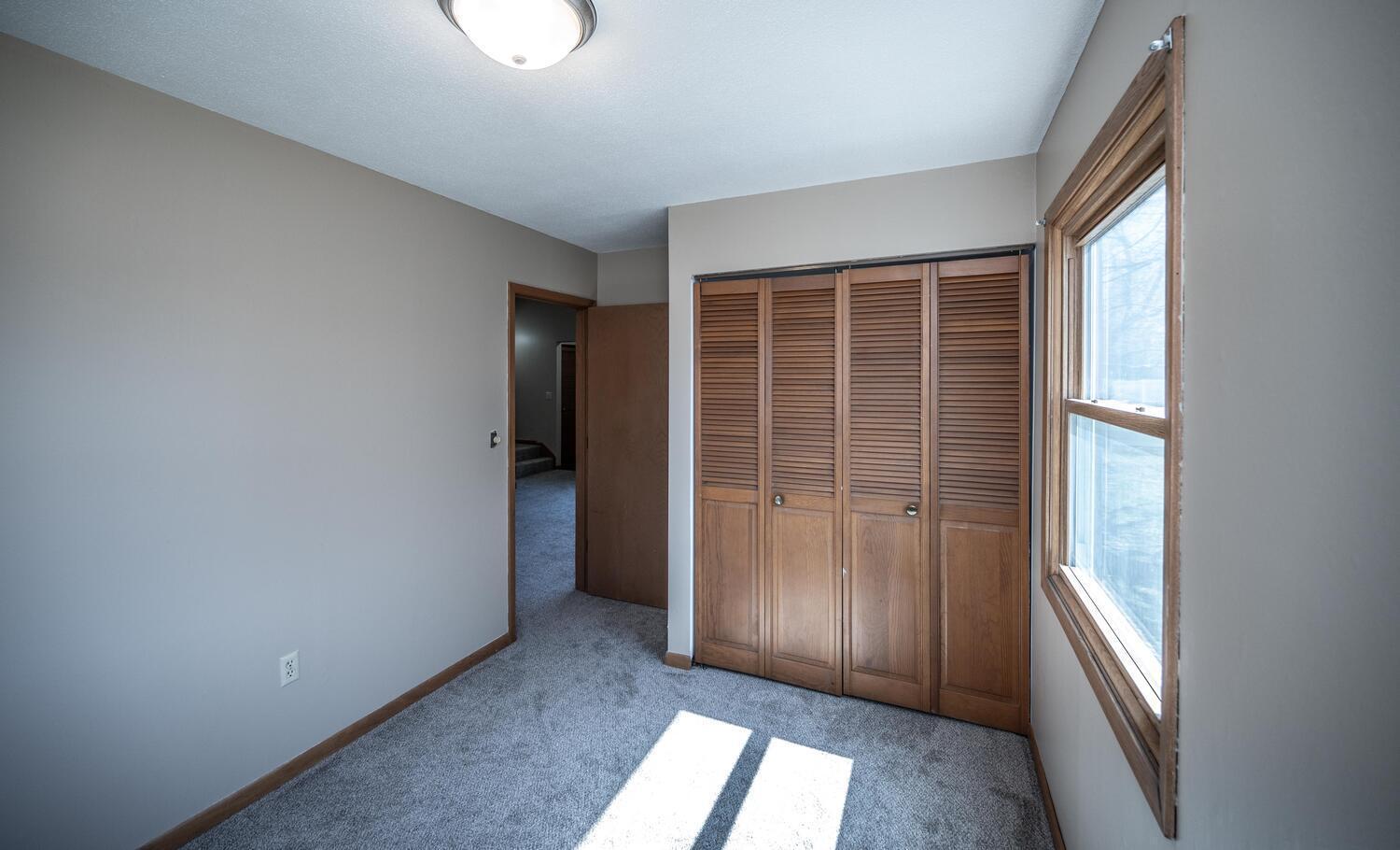 910 9th St Farmington MN 55024-large-015-012-Bedroom 2-1500x911-72dpi.jpg