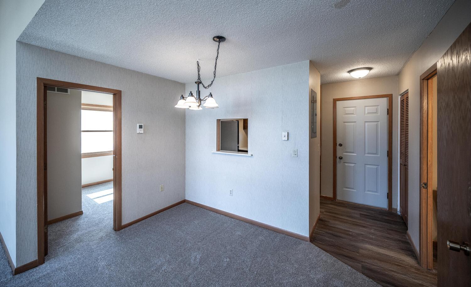 910 9th St Farmington MN 55024-large-011-011-Dining Room-1500x913-72dpi.jpg