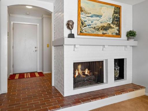 6075 Lincoln Drive, 211, Edina, MN 55436