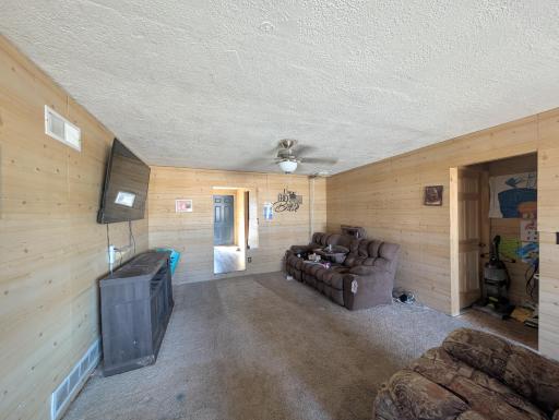1262 237th Avenue NE, East Bethel, MN 55005