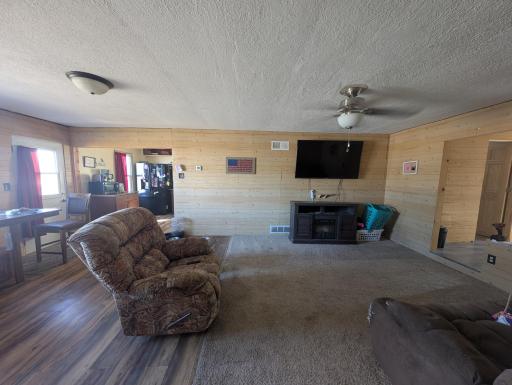 1262 237th Avenue NE, East Bethel, MN 55005