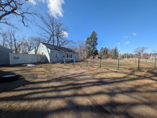 1262 237th Avenue NE, East Bethel, MN 55005